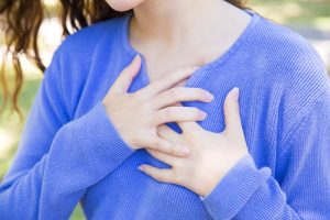 Fibromialgia y dolor en el pecho: ¿es normal?